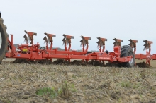 KUHN Vari Leader plov