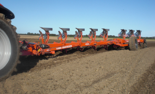 KUHN Vari Manager 8F NSH med VL-risteunderplove