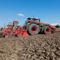 KUHN HR rotorharve med BTFR såskærsarrangement